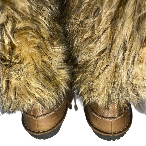 𝐒𝐎𝐑𝐄𝐋 Furbulous Waterproof Boots - Picture 3 of 8